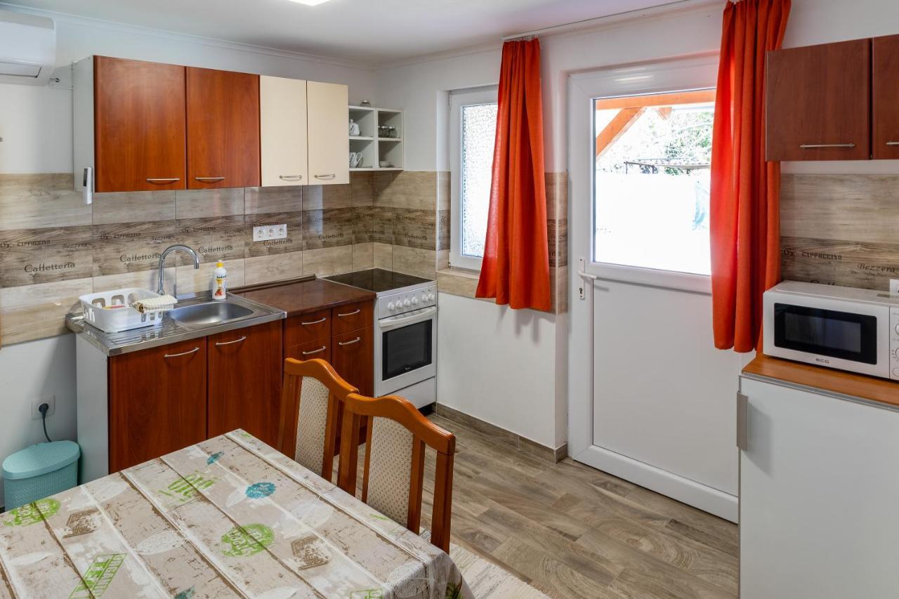 Lili Apartman Harkány Extérieur photo