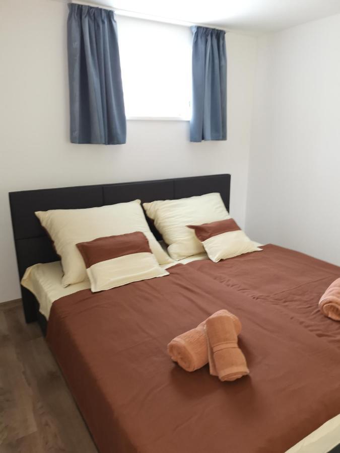 Lili Apartman Harkány Extérieur photo