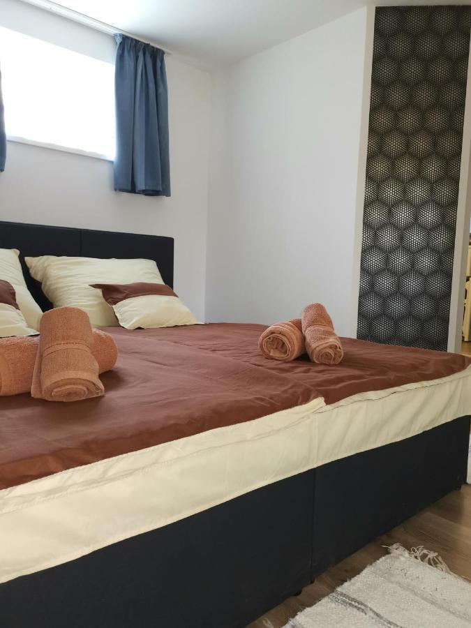 Lili Apartman Harkány Extérieur photo